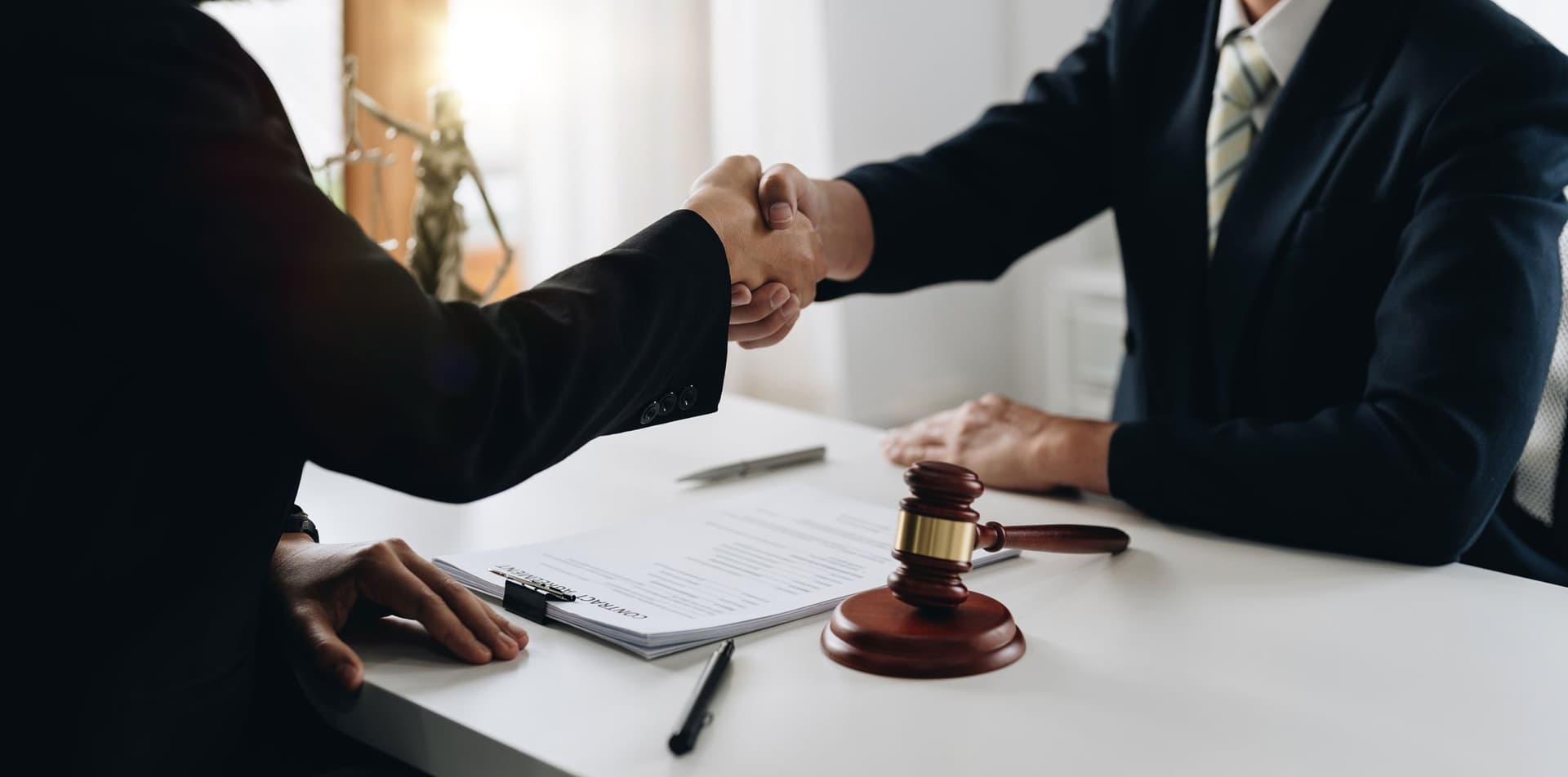 Minimum Wage Federal Contractors: The Ultimate Legal Guide for Washington State Businesses